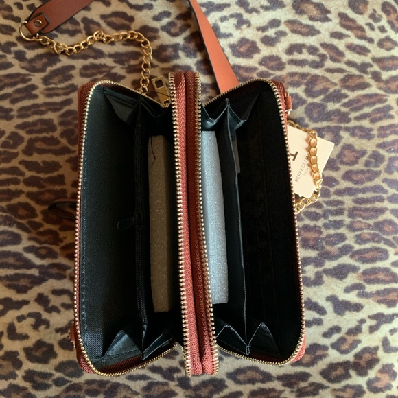 Perfect Image New York Wallet Crossbody - Picture 3 of 4